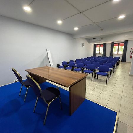 Hotel Centro Congressi Polo Nautico Salerno Esterno foto