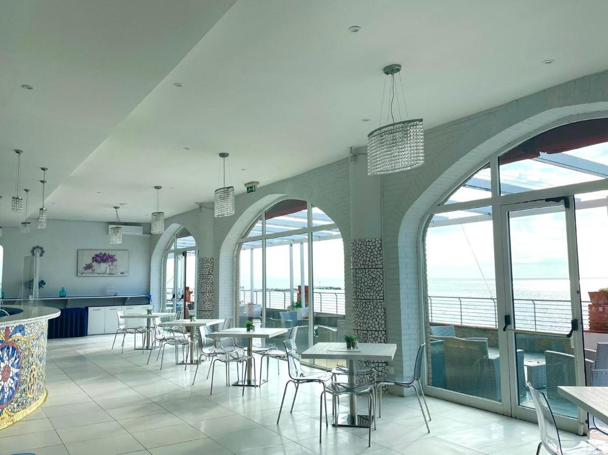 Hotel Centro Congressi Polo Nautico Salerno Esterno foto