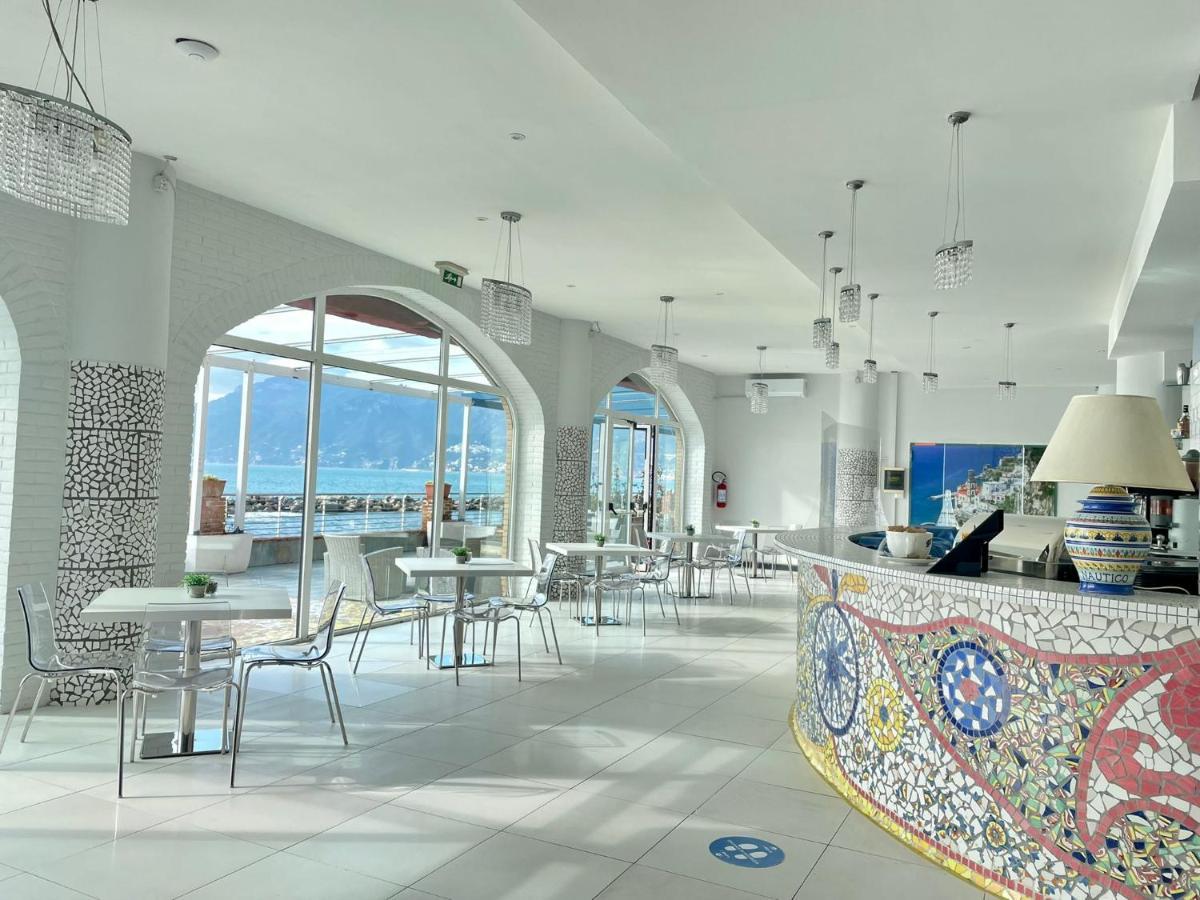 Hotel Centro Congressi Polo Nautico Salerno Esterno foto